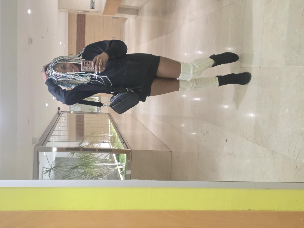 666299210: Chica busca chico en Ibiza