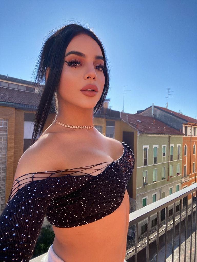 603504866: Chica busca chico en Málaga