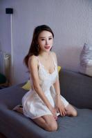 663431635: Chica busca chico en Barcelona