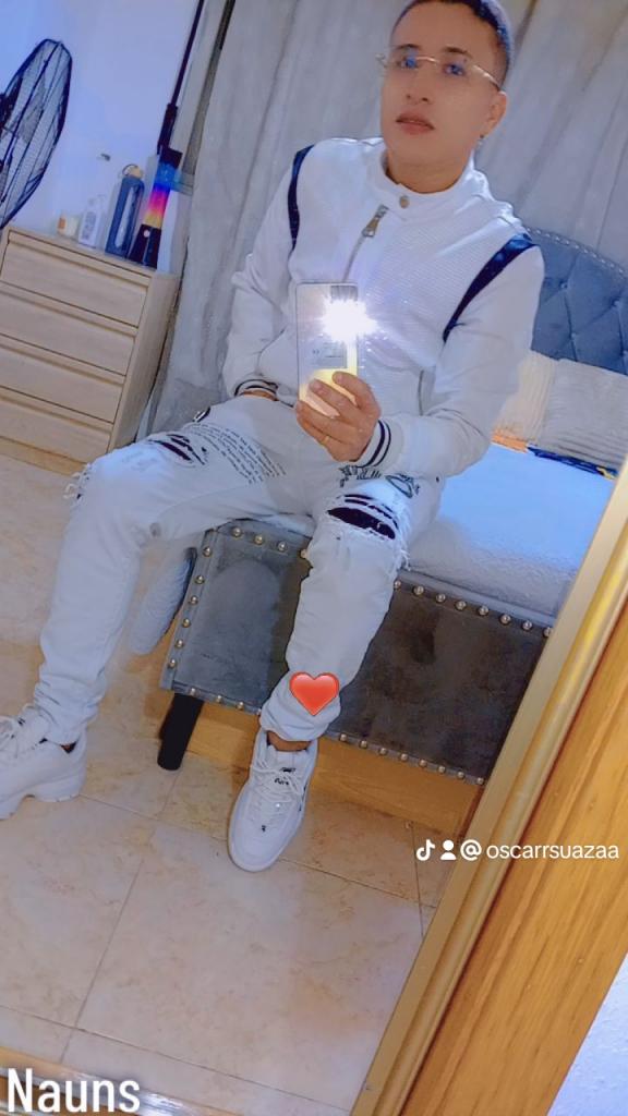 602053017: Chico busca chica en Valencia