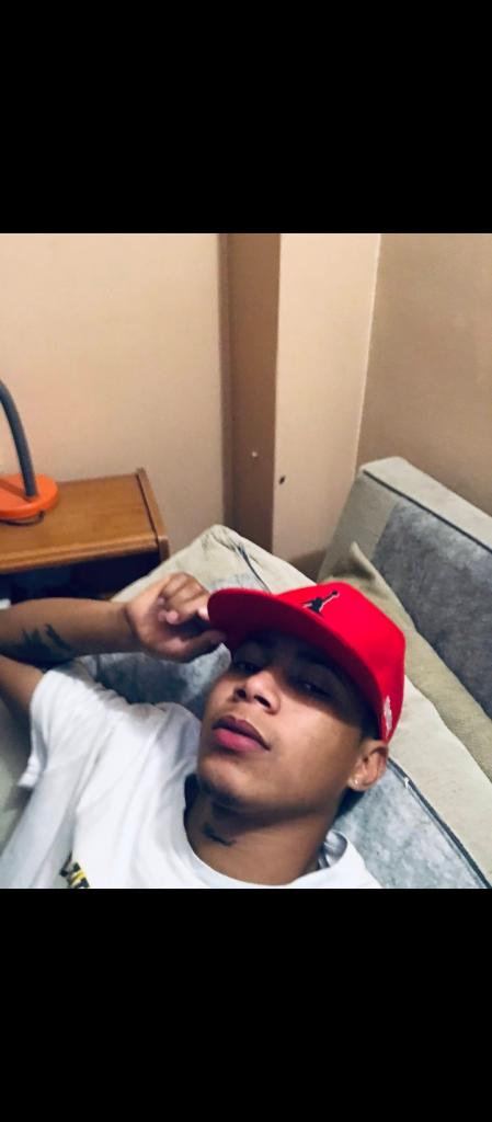 Chico busca chica en Barcelona: 