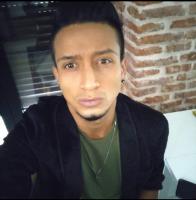 657682219: Chico busca chica en Barcelona