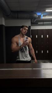 Chico busca chica en Zaragoza: 