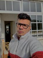 643815293: Chico busca chica en Badajoz