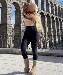 605897279: Chica busca chico en Navarra