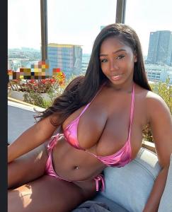 643076657: Chica busca chico en Madrid