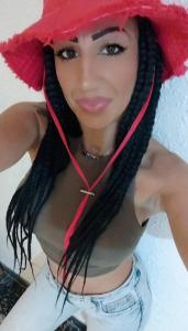 662142788: Chica busca chico en Barcelona