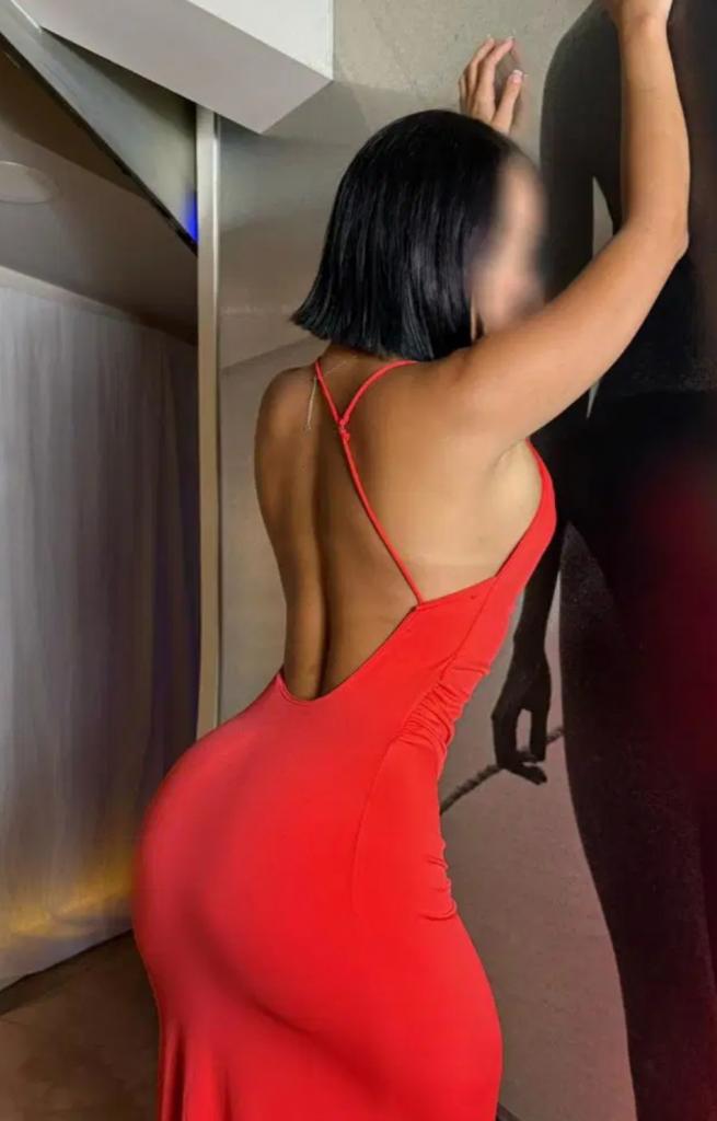 604866947: Chica busca chico en Málaga