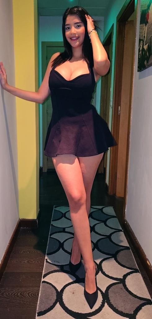 676463299: Chica busca chico en Pontevedra