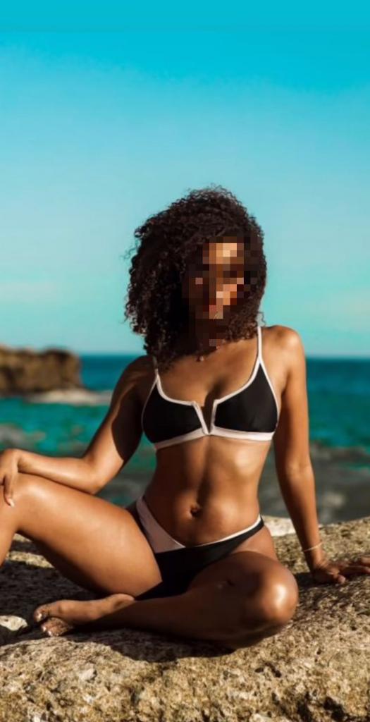 Chica busca chico en Sevilla: 