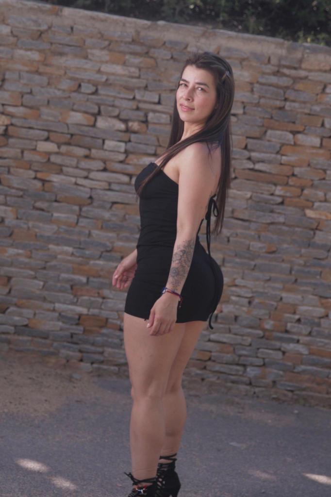 605557451: Chica busca chico en Almería