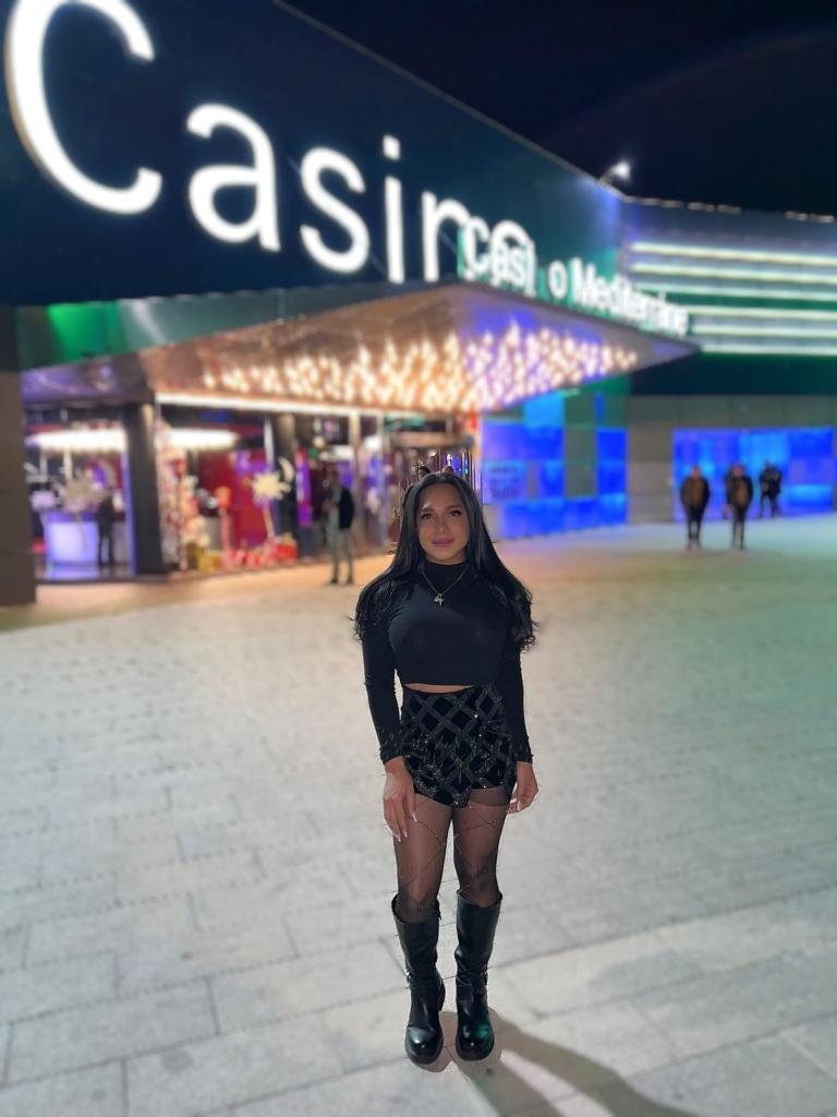 692477102: Travesti en Barcelona