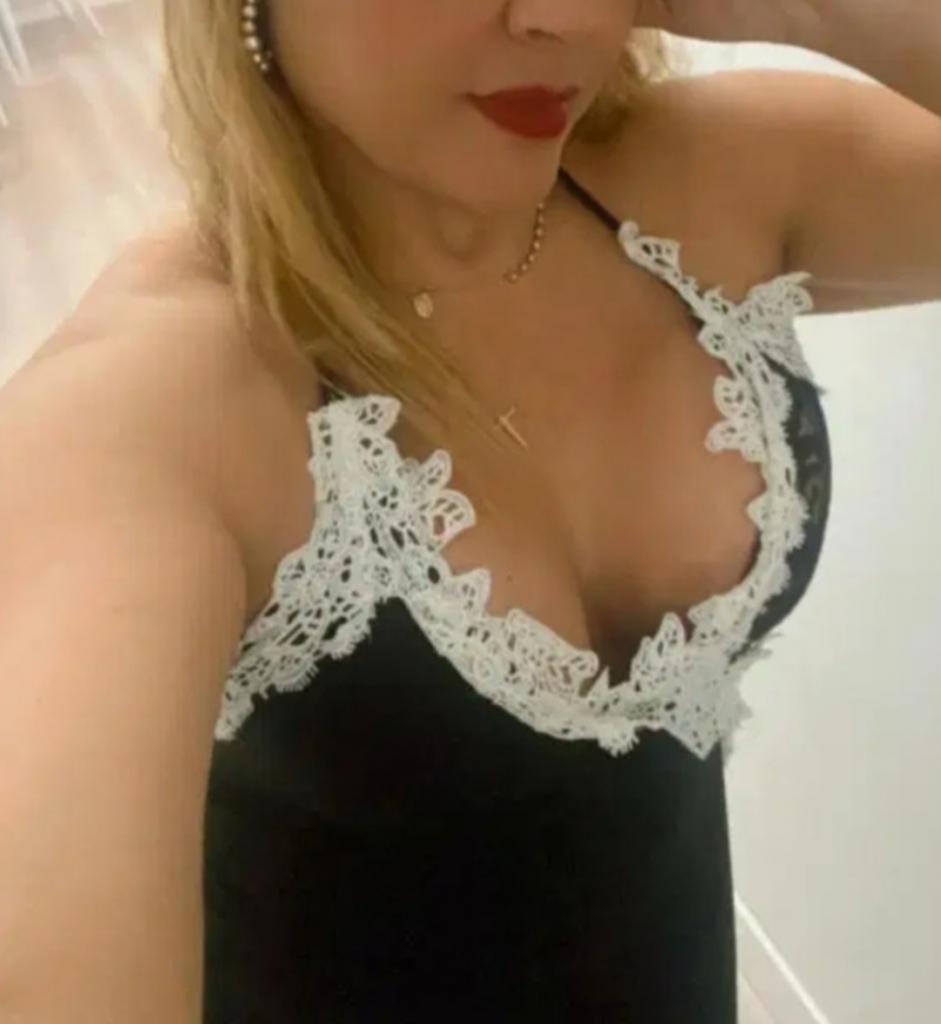 654627184: Chica busca chico en La Coruña