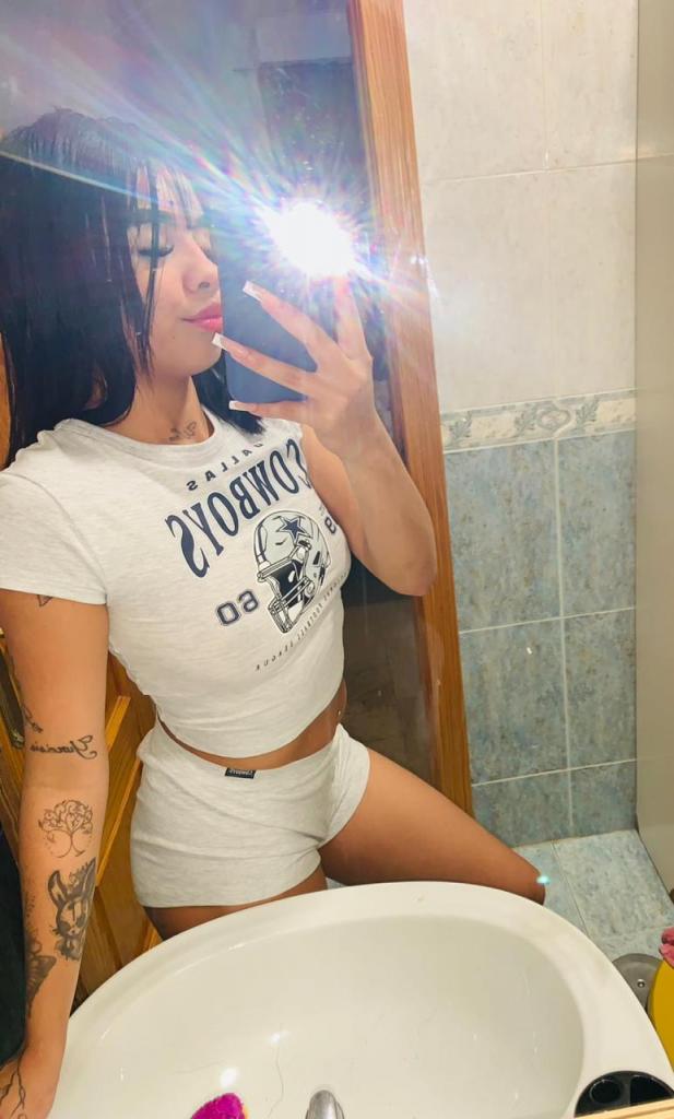 Chica busca chico en Ibiza: 