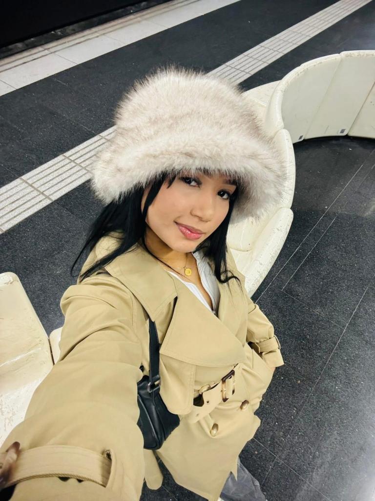 Chica busca chico en Granada: 