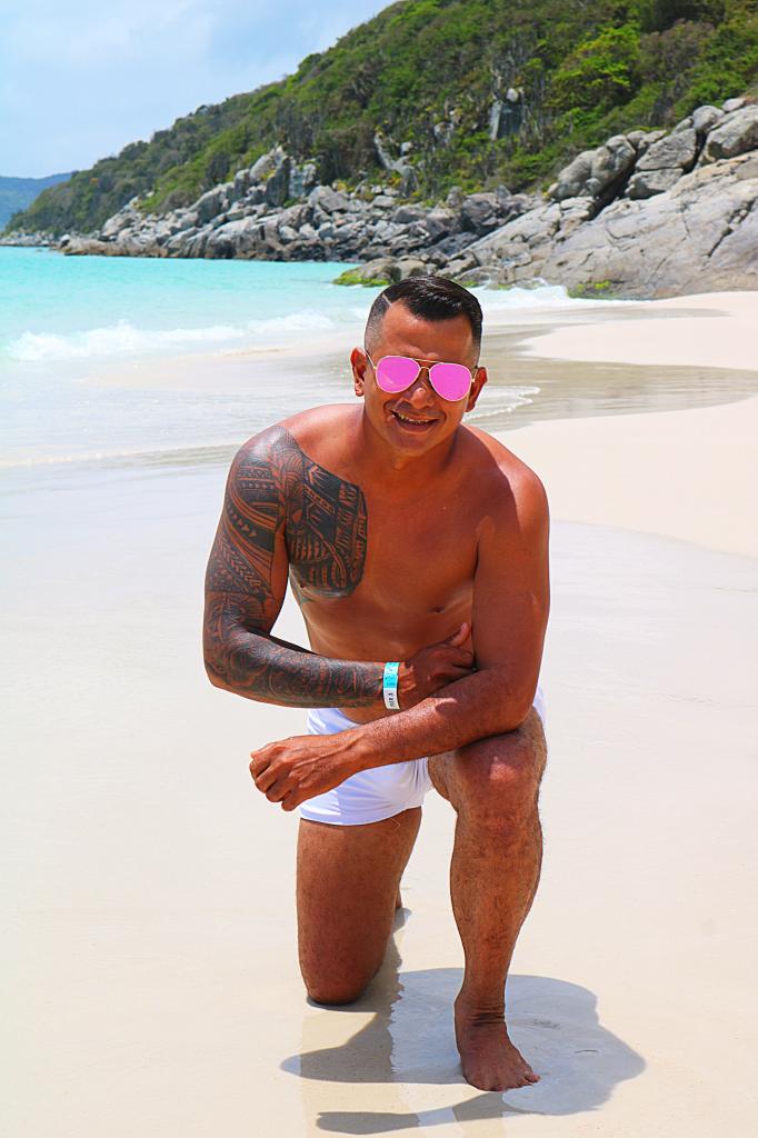 632260846: Chico busca chica en Barcelona