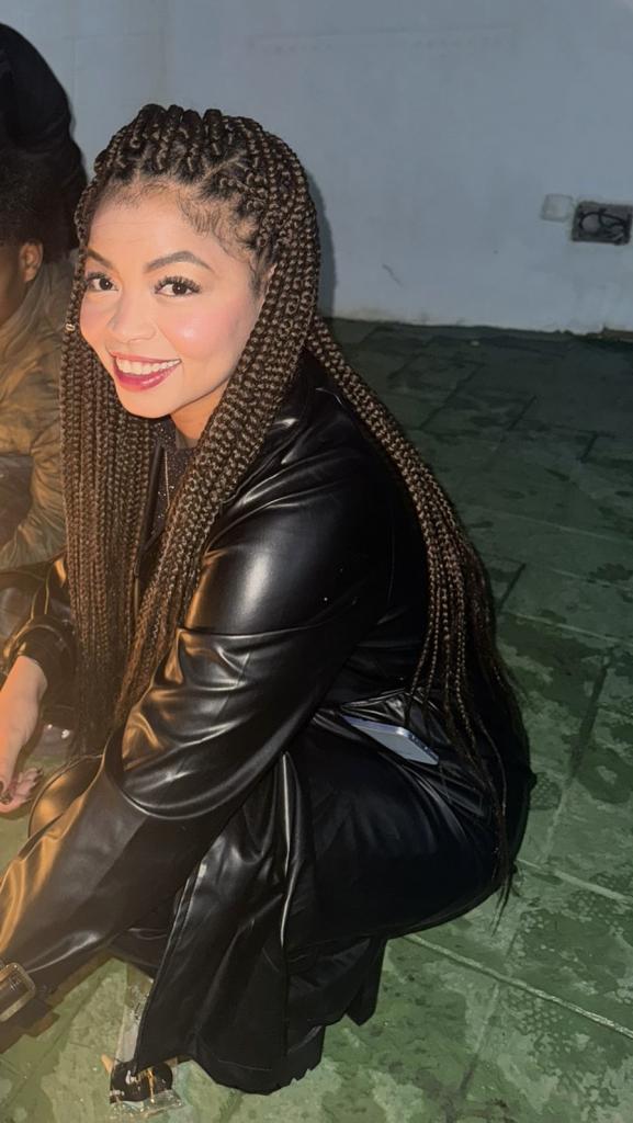 Chica busca chico en Cádiz: 