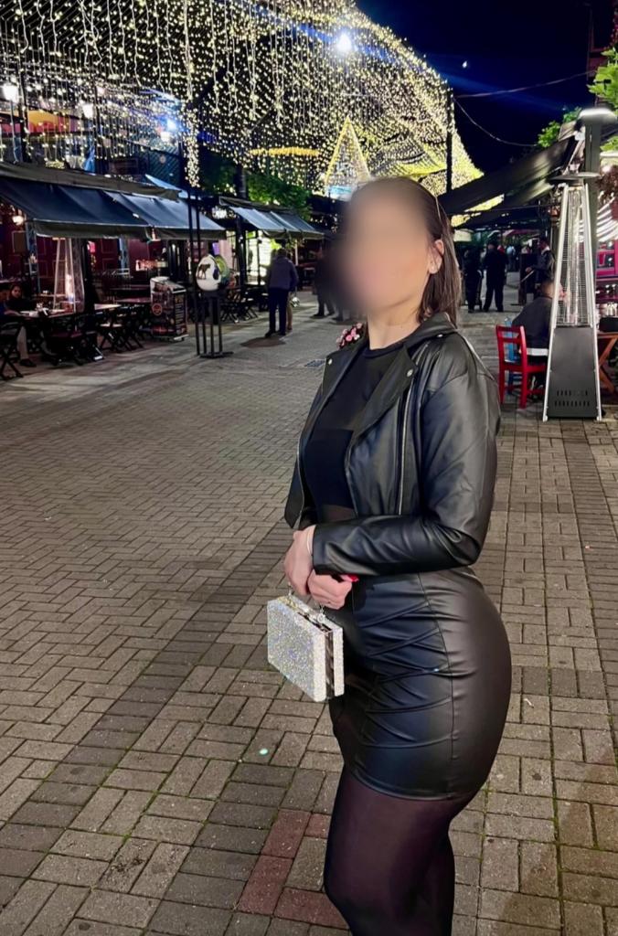 Chica busca chico en Cantabria: 