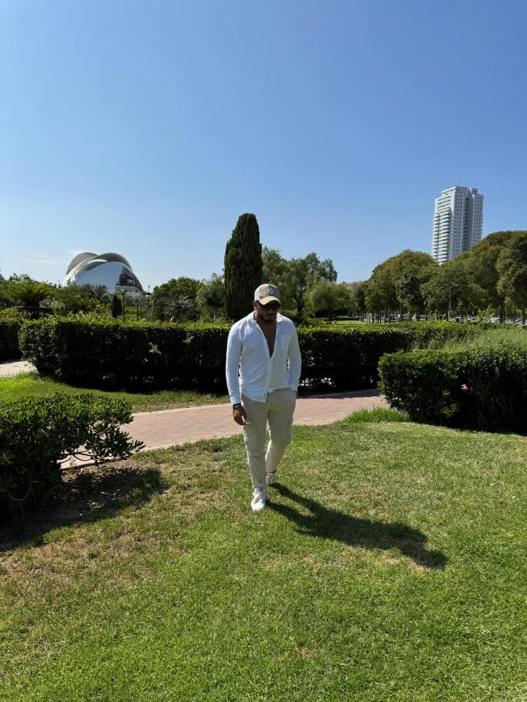 Chico busca chica en Alicante: 