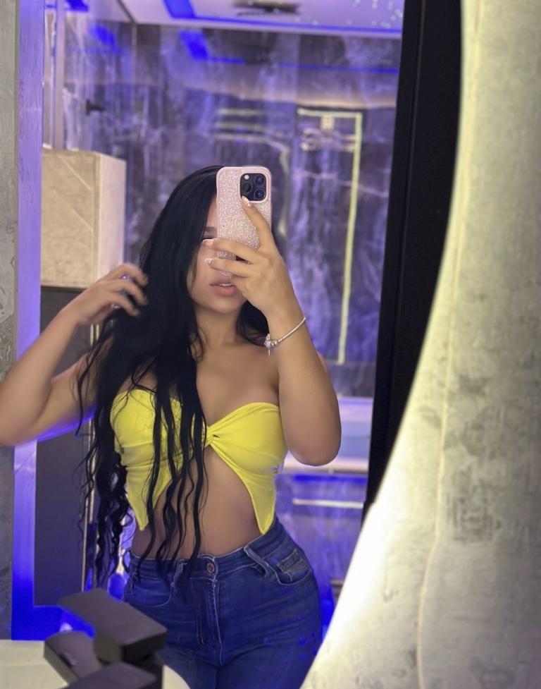 Chica busca chico en Granada: 