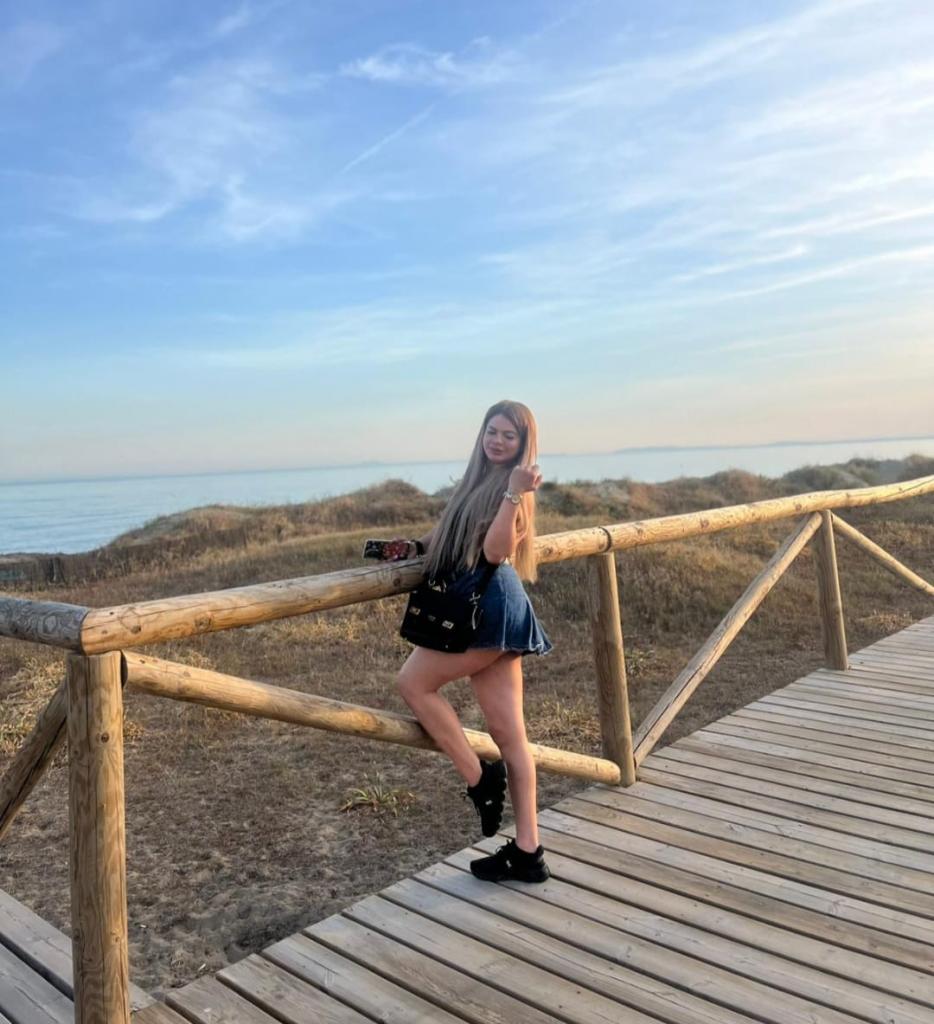 Chica busca chico en Granada: 