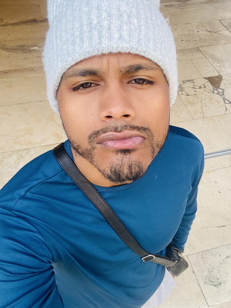 Chico busca chica en Barcelona: 