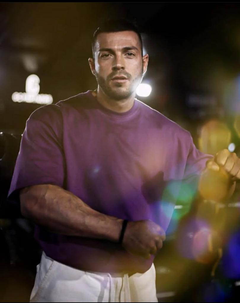 Chico busca chica en Málaga: 