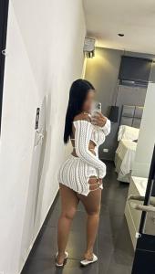 655735321: Chica busca chico en Barcelona