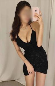 695486874: Chica busca chico en Barcelona