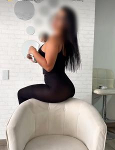 672507059: Chica busca chico en Madrid