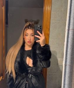 602864222: Chica busca chico en Ibiza