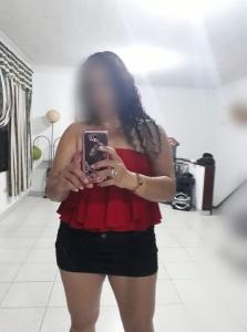 661087081: Chica busca chico en Madrid
