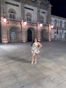 623344845: Travesti en León