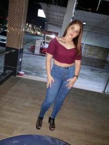 647163074: Chica busca chico en Málaga