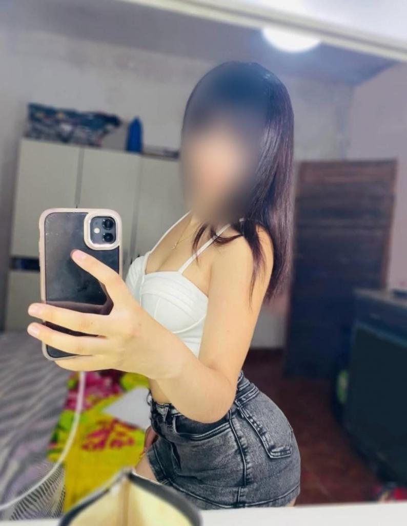 610849537: Chica busca chico en Madrid