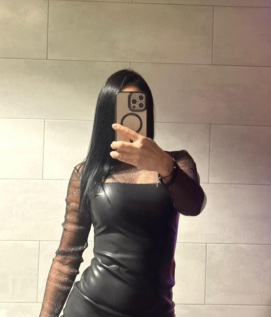 Chica busca chico en Granada: 