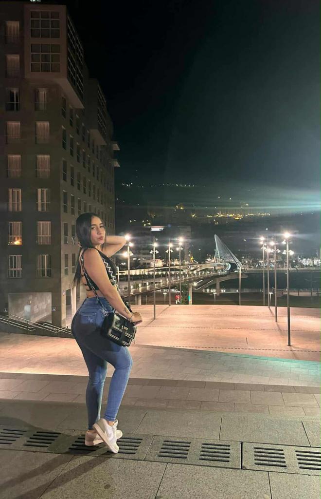 Chica busca chico en Jaén: 