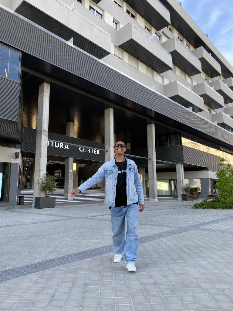 Chico busca chica en Alicante: 