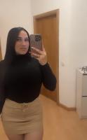 642881926: Chica busca chico en Sevilla