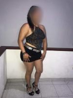 661087081: Chica busca chico en Madrid