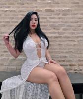 674773691: Chica busca chico en Sevilla