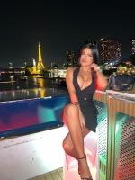 631773753: Chica busca chico en Madrid