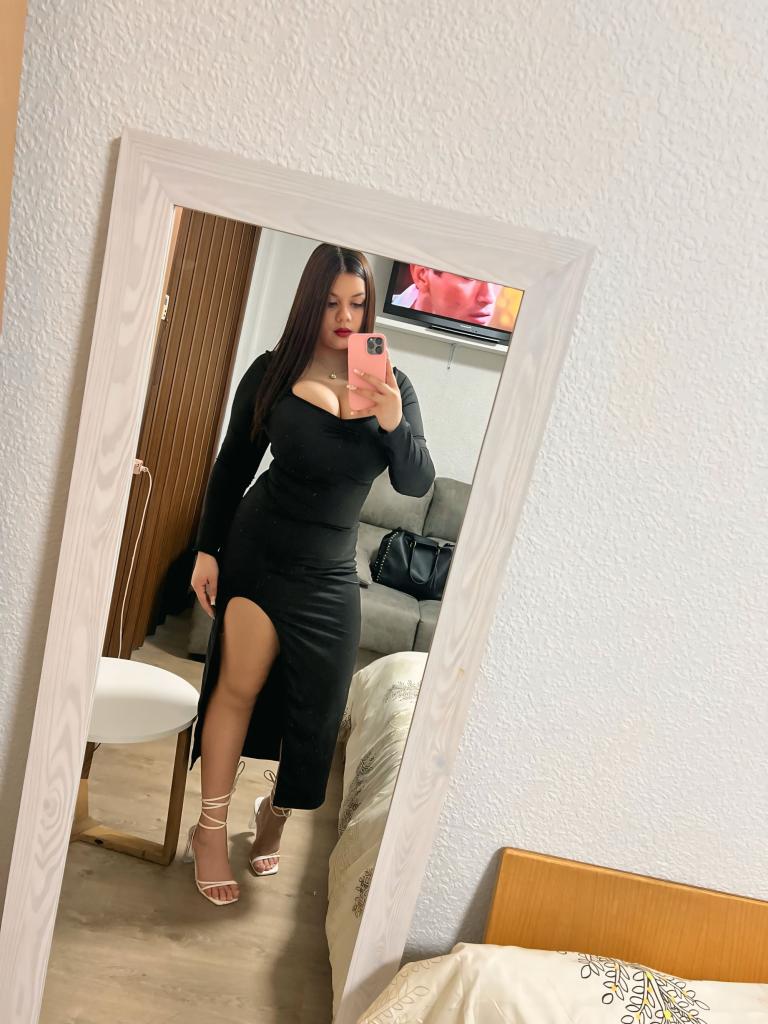 642406067: Chica busca chico en León