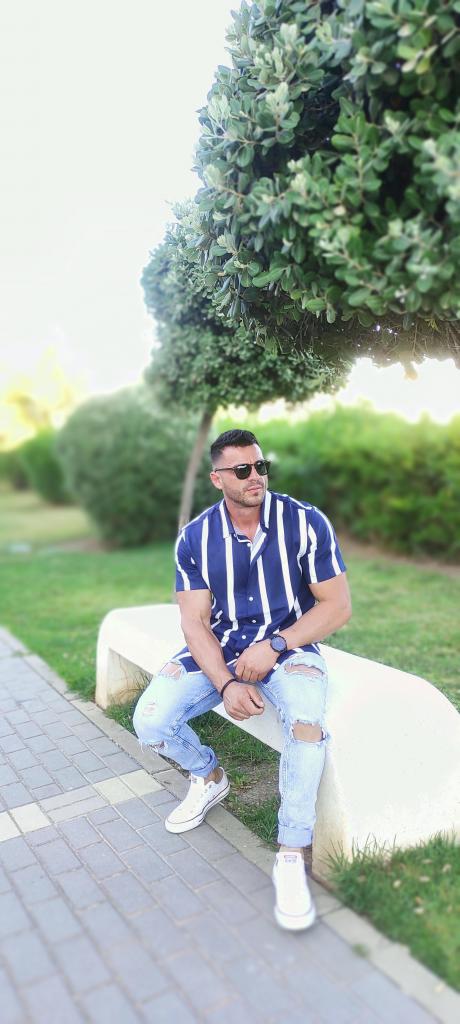 Chico busca chica en Málaga: 