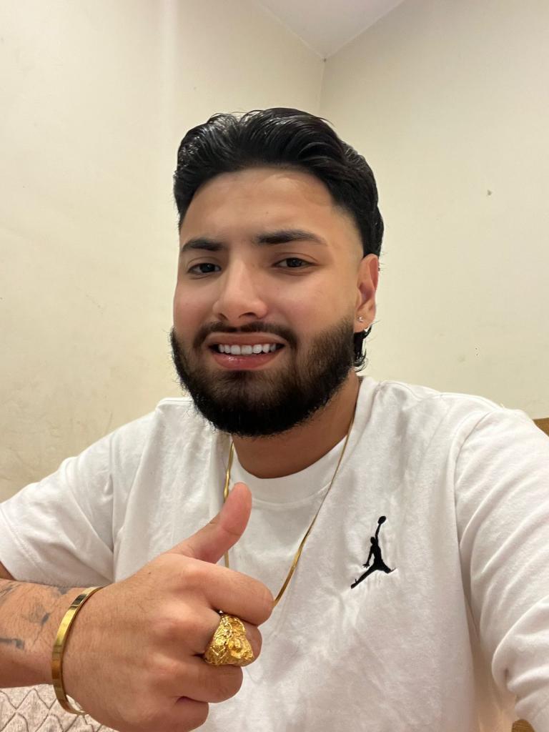 Chico busca chica en Alicante: 