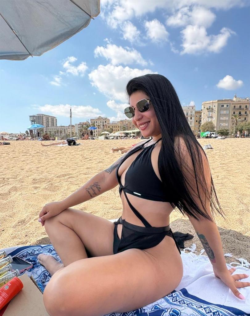 624325761: Chica busca chico en Barcelona