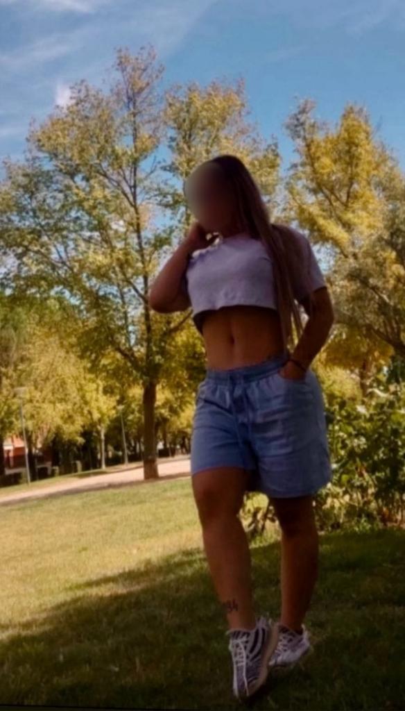 Chica busca chico en Granada: 