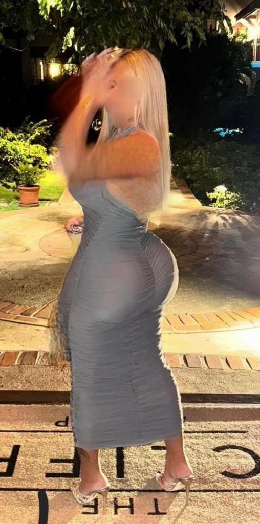 613773869: Chica busca chico en Cádiz