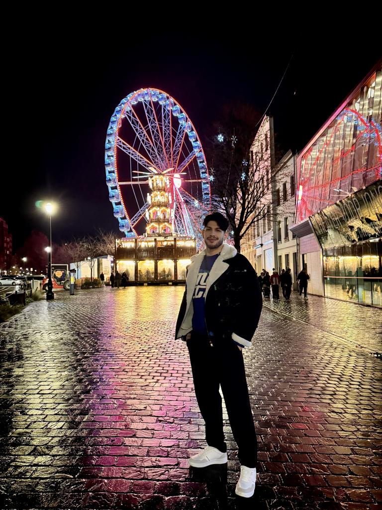 Chico busca chica en Granada: 