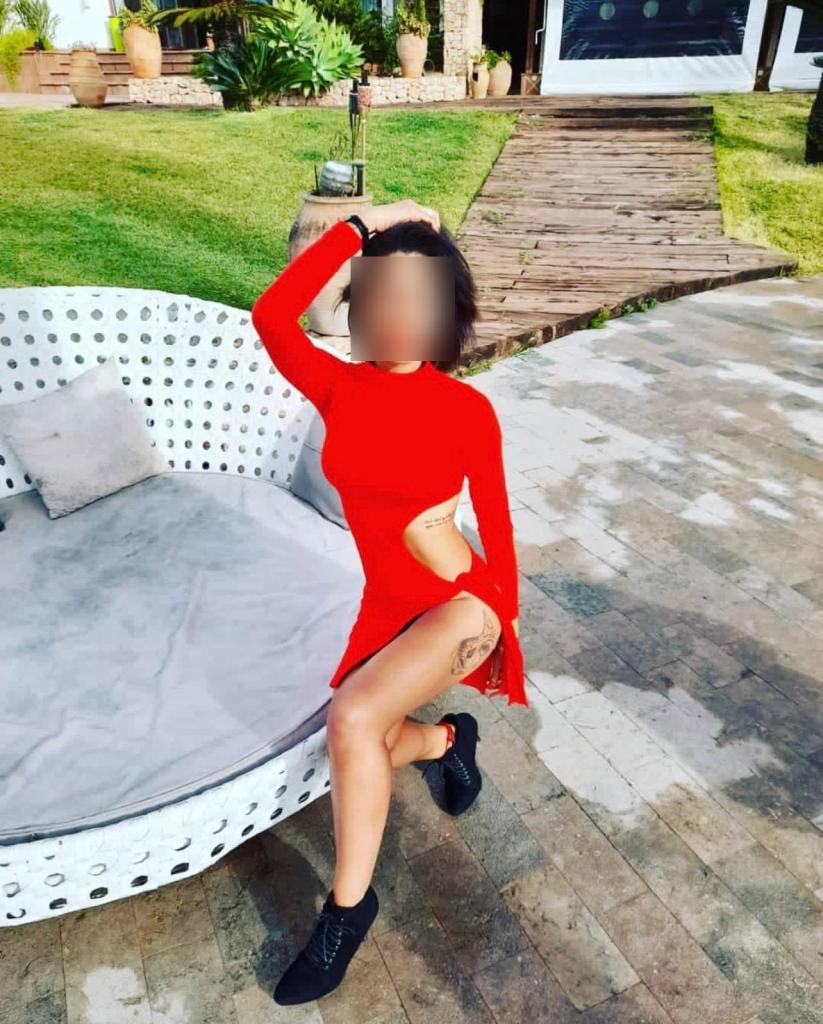 600213996: Chica busca chico en Ibiza